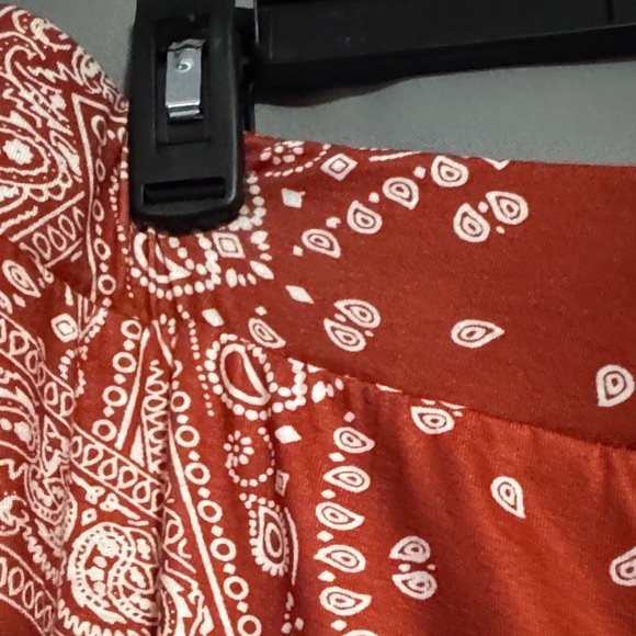 Simple Suzanne Betro 3X Red Bandana Print Pants Comfortable daily active pants - Picture 6 of 11